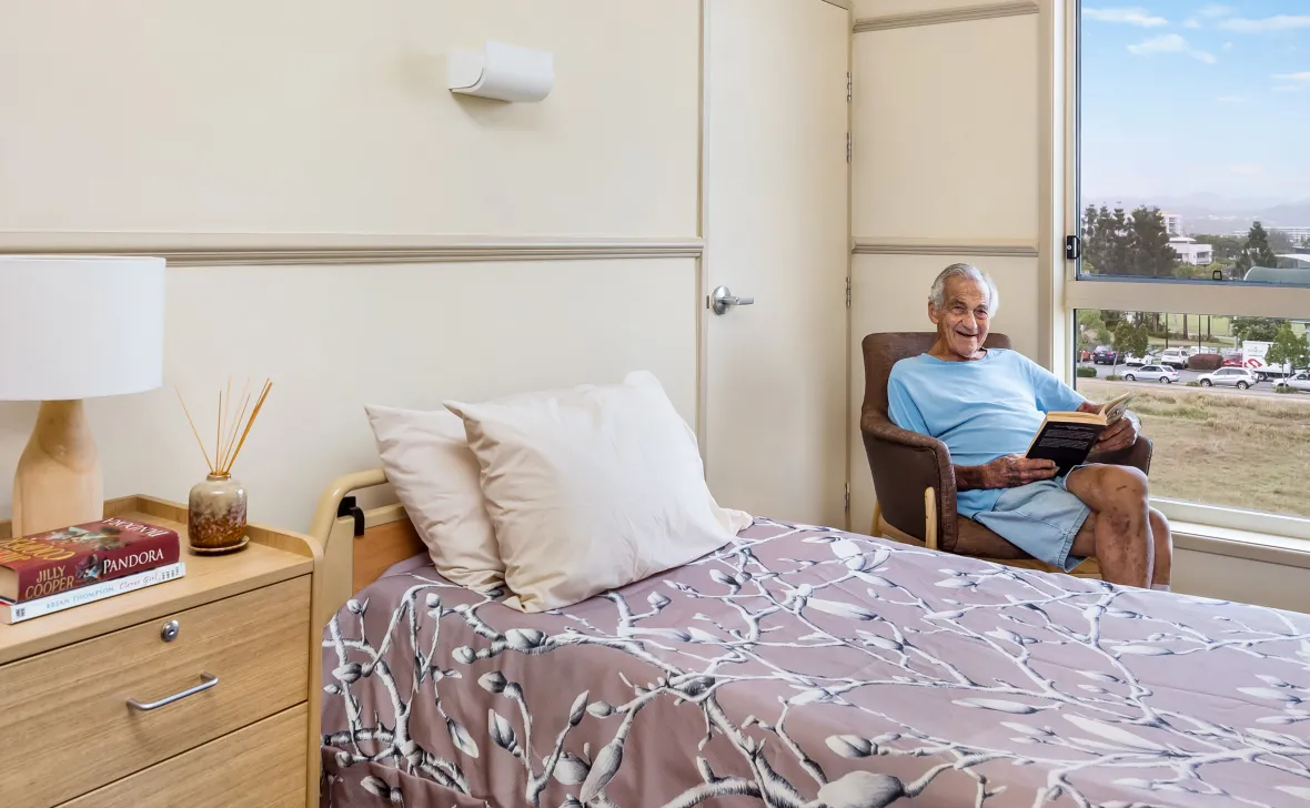 Varsity Views - Single Bedroom02