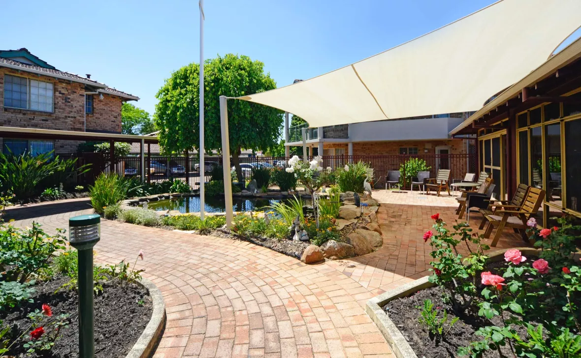 Melville Parkside outdoor area