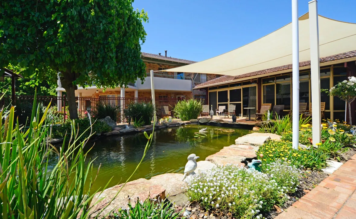 Melville Parkside outdoor 
