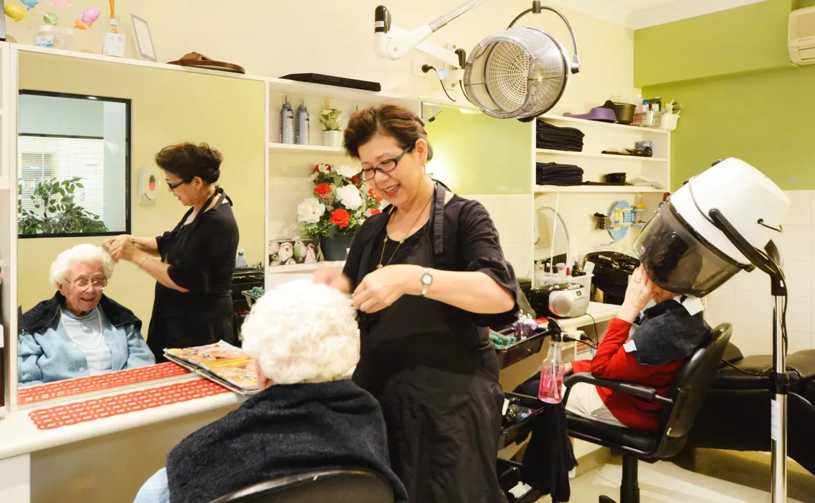 Murdoch Gardens hairdresser