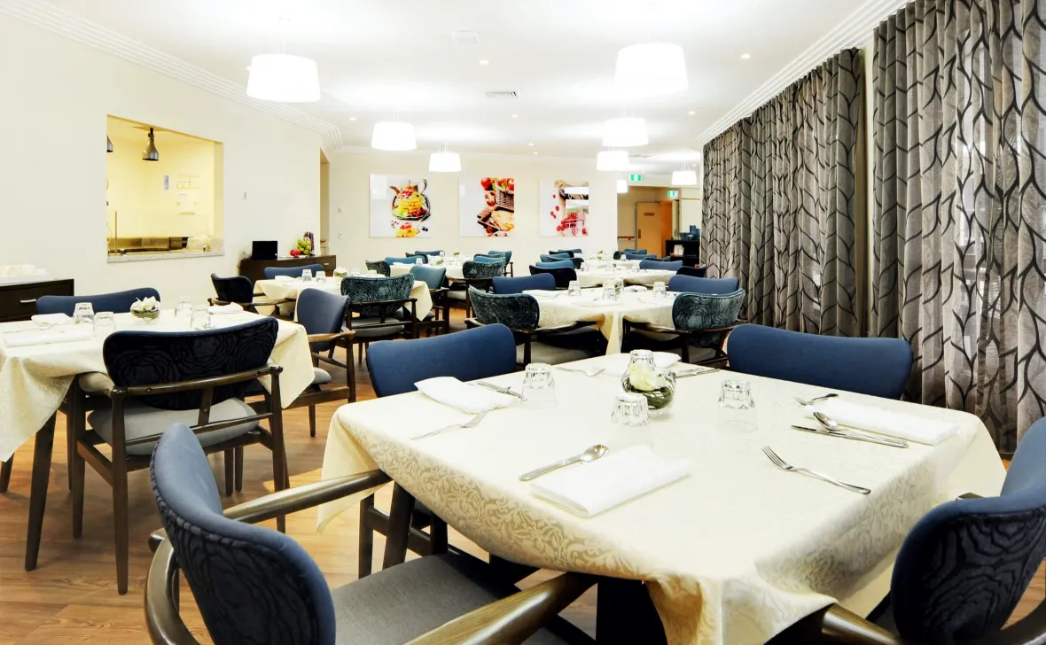 Rutherford Park dining