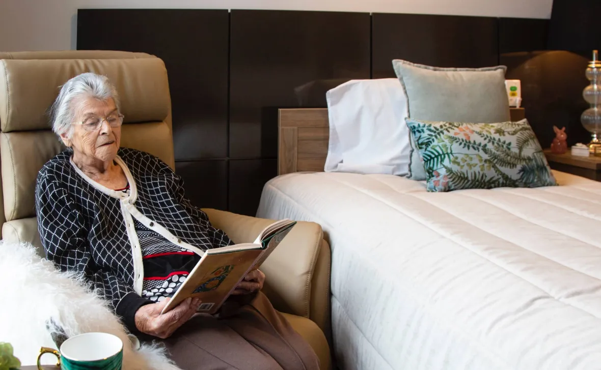 Bathurst Riverview resident reading