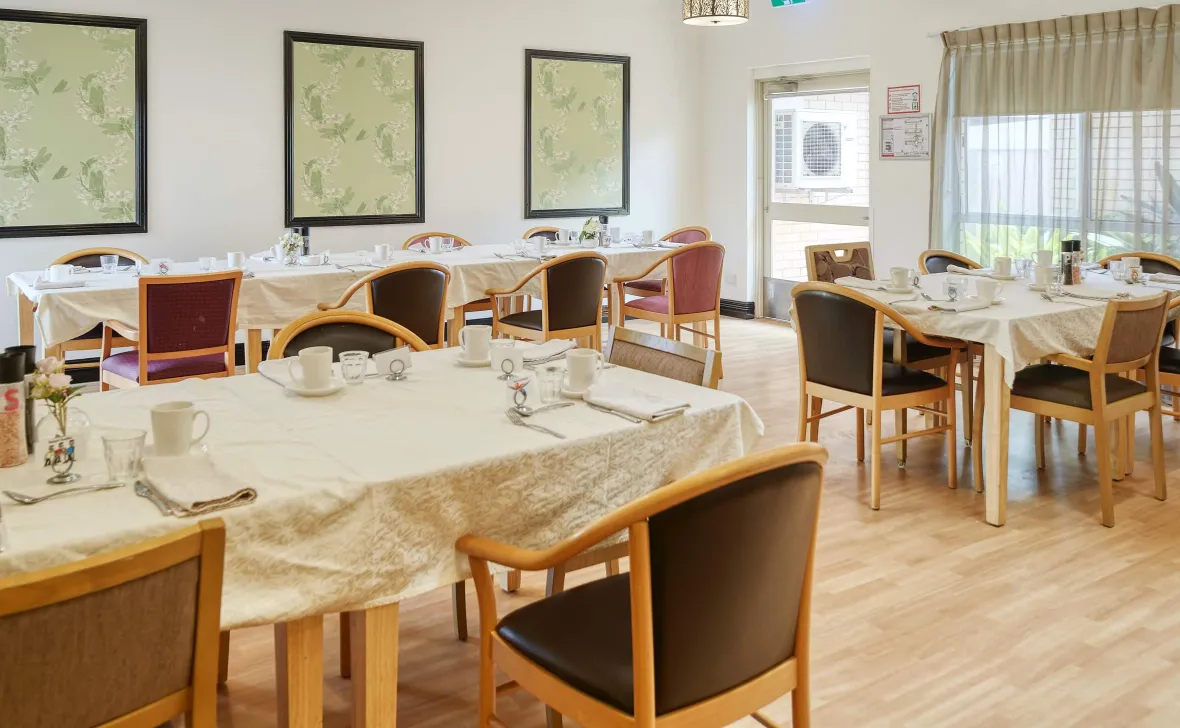 Bunbury Gardens dining