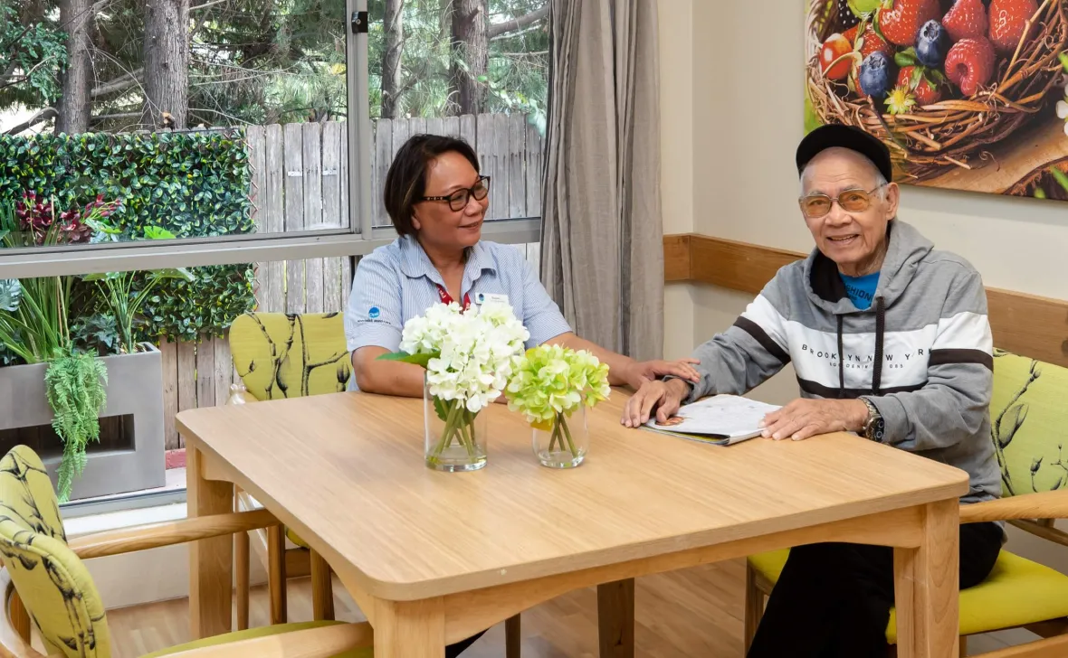 Annandale Grove residents at table
