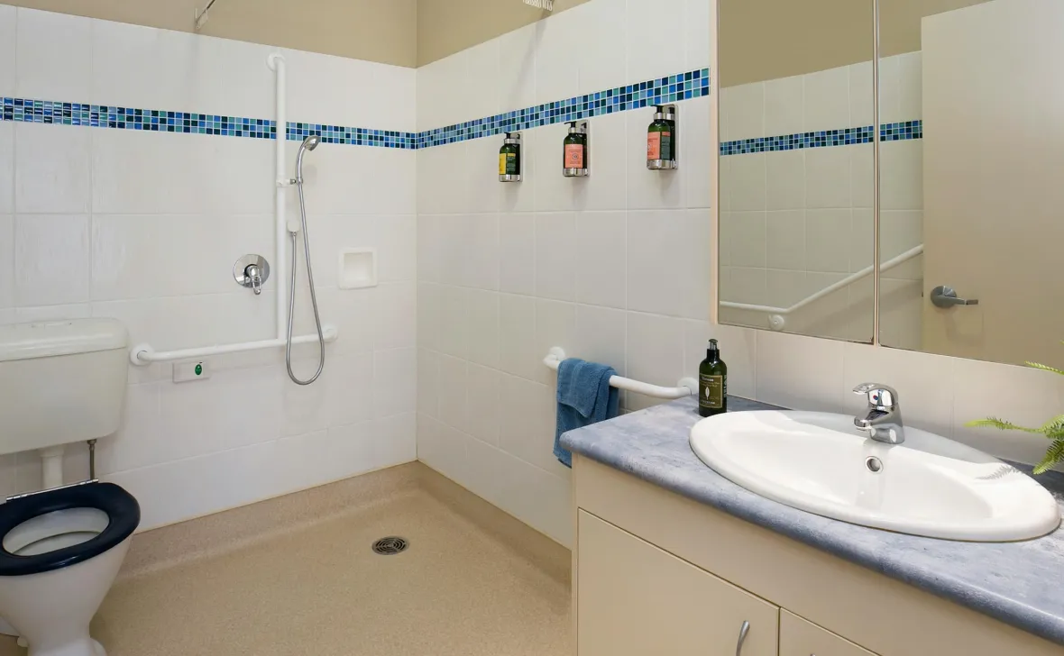 Coffs Harbour Grange bathroom