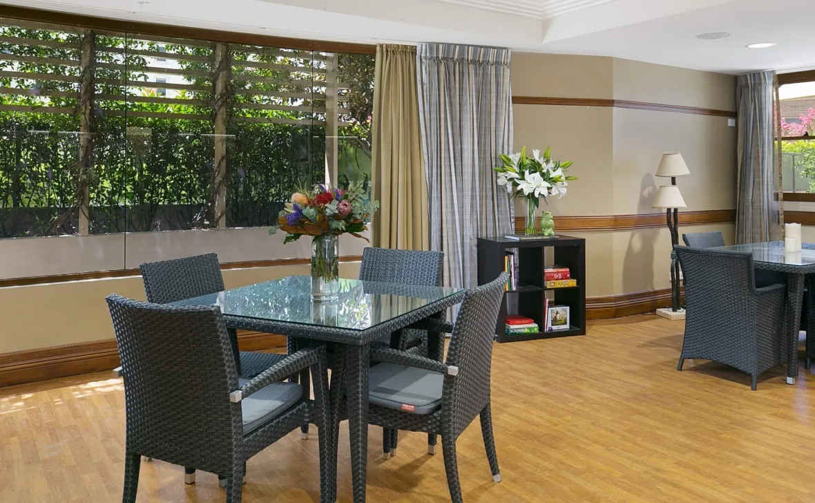 Chiswick Manor dining