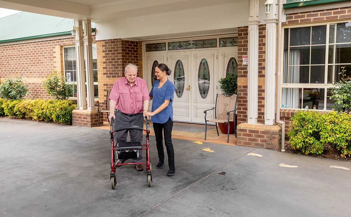 Bairnsdale Parklands_front