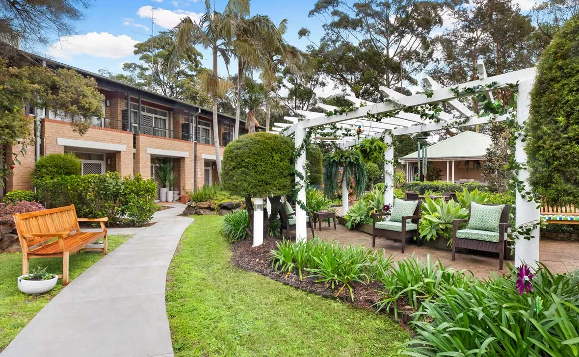 Killarney_Vale_Outside04