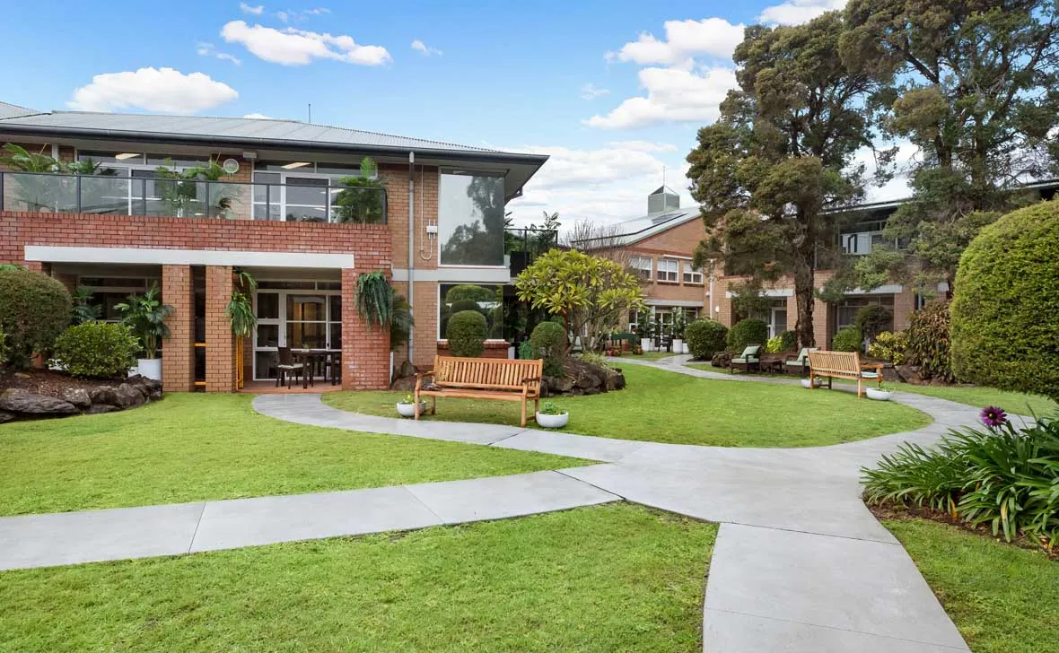 Killarney_Vale_Outside05