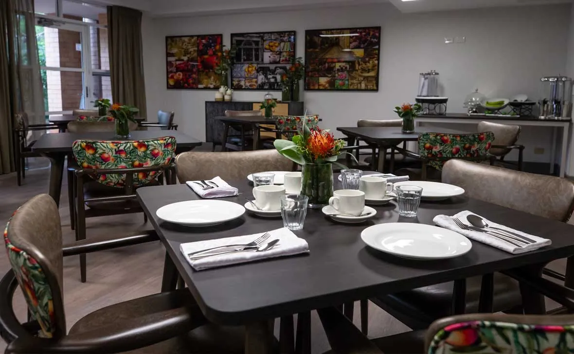 Killarney_Vale_dining