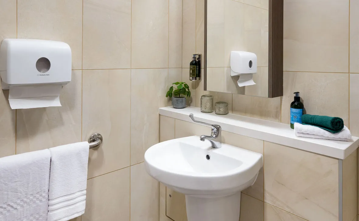 Meadowbank_Grove_Bathroom_Single