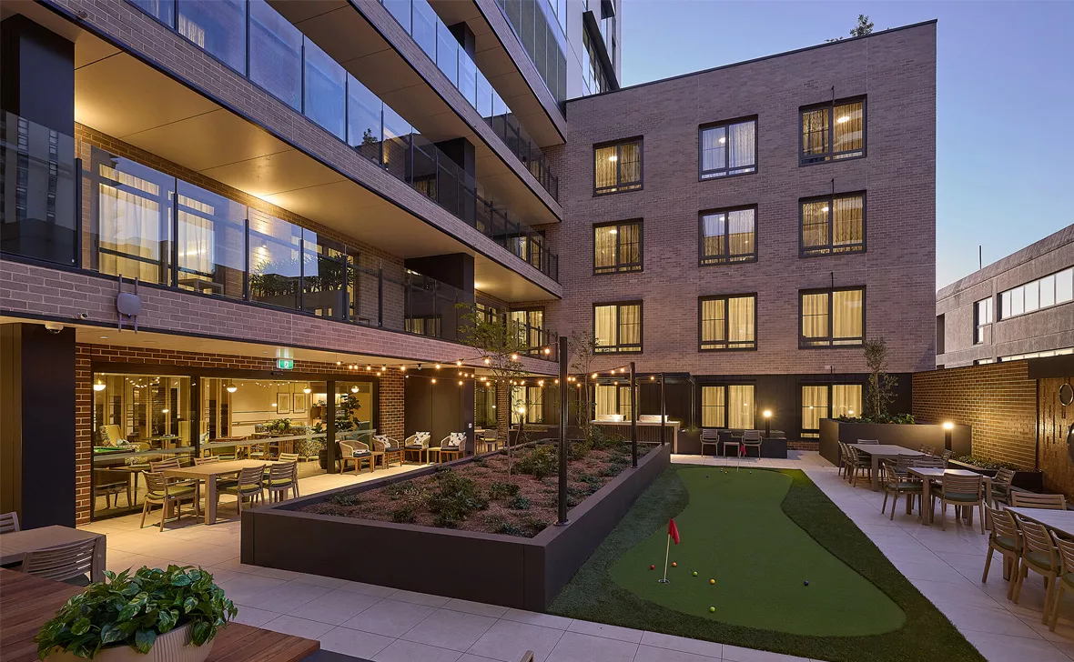 Epping Grand