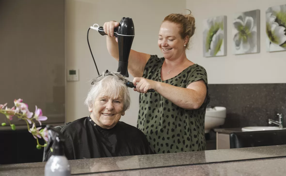 Bethania Parklands salon