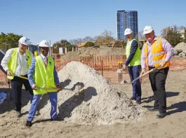 Applecross Shore Sod Turn