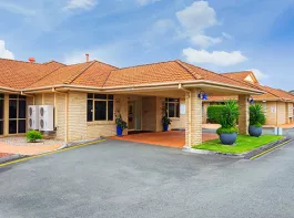 Morayfield Grove Main Entrance Mobile