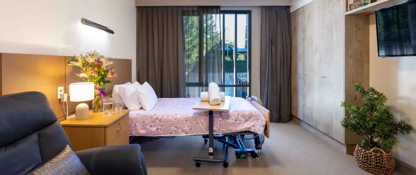 North Lakes Terrace Classic room 