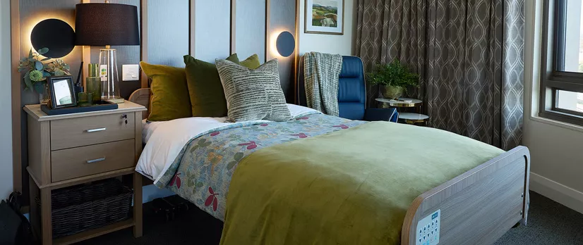 Epping Grand Deluxe Bedroom