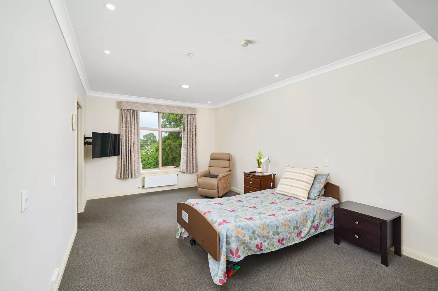 Superior Room Surrey Hills Gardens